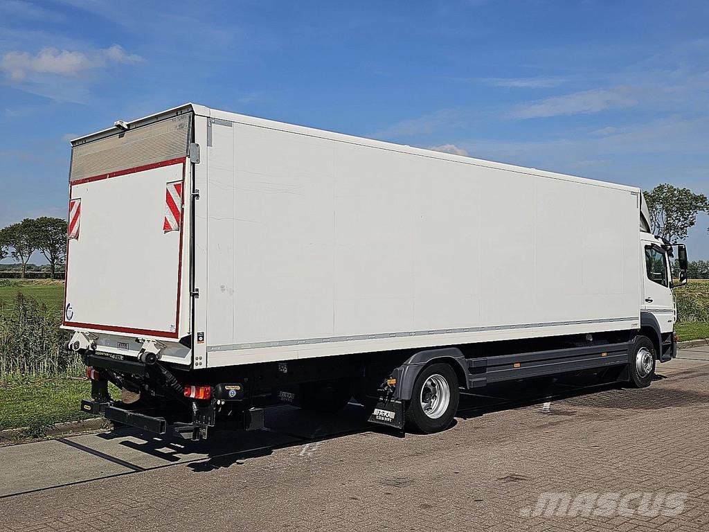 Mercedes-Benz ATEGO 1530 LIFT AIRCO 7.2T PAYL Camiones con caja de remolque