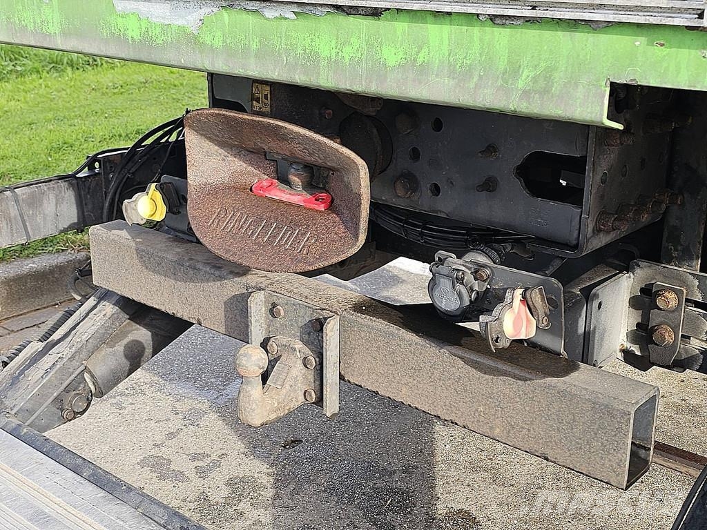 Scania P320 getraenke Bakwagens met gesloten opbouw