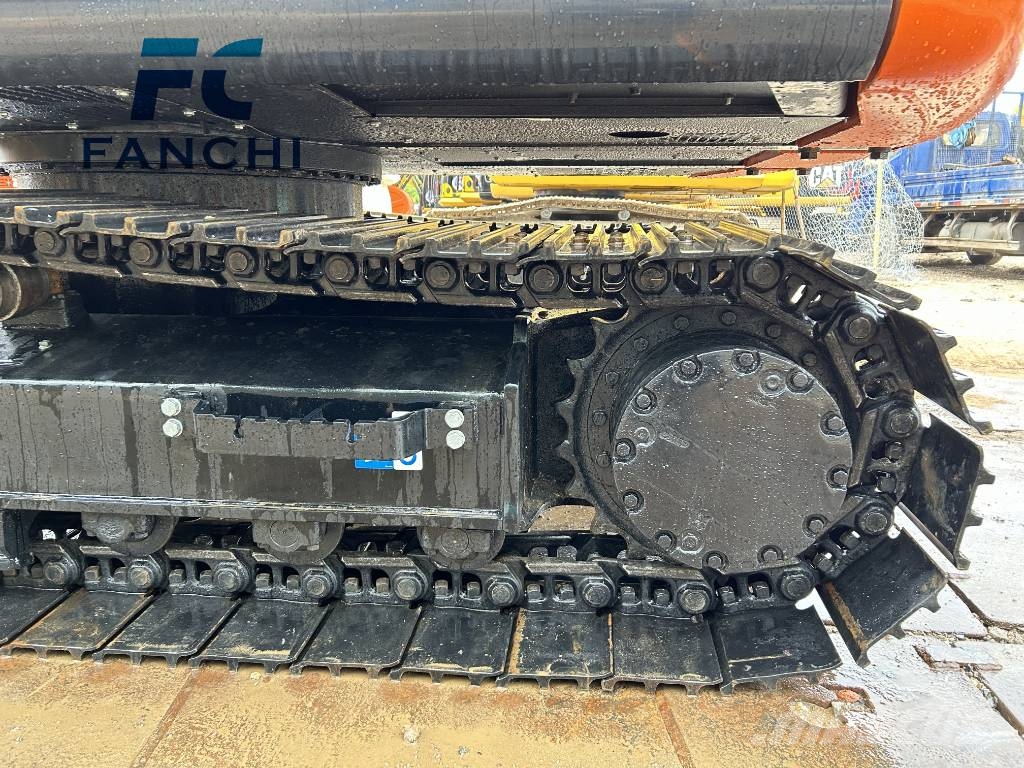 Hitachi ZX 120 LC Vikšriniai ekskavatoriai