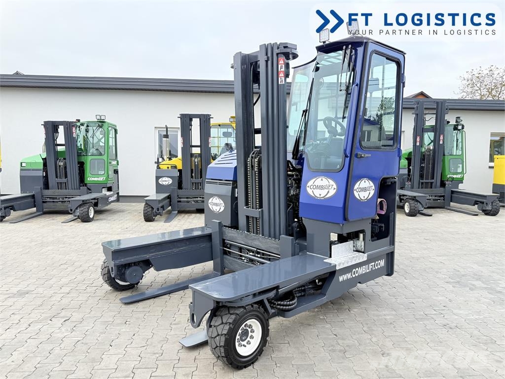 Combilift C4000S | GAS | TRIPLEX 5550MM | FREE-LIFT | FORK-P Četru virzienu krāvēji