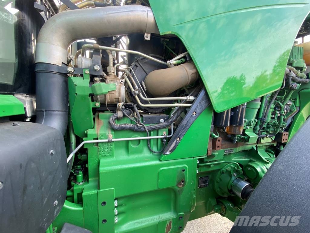 John Deere 8260 R New engine with factory warranty Traktori