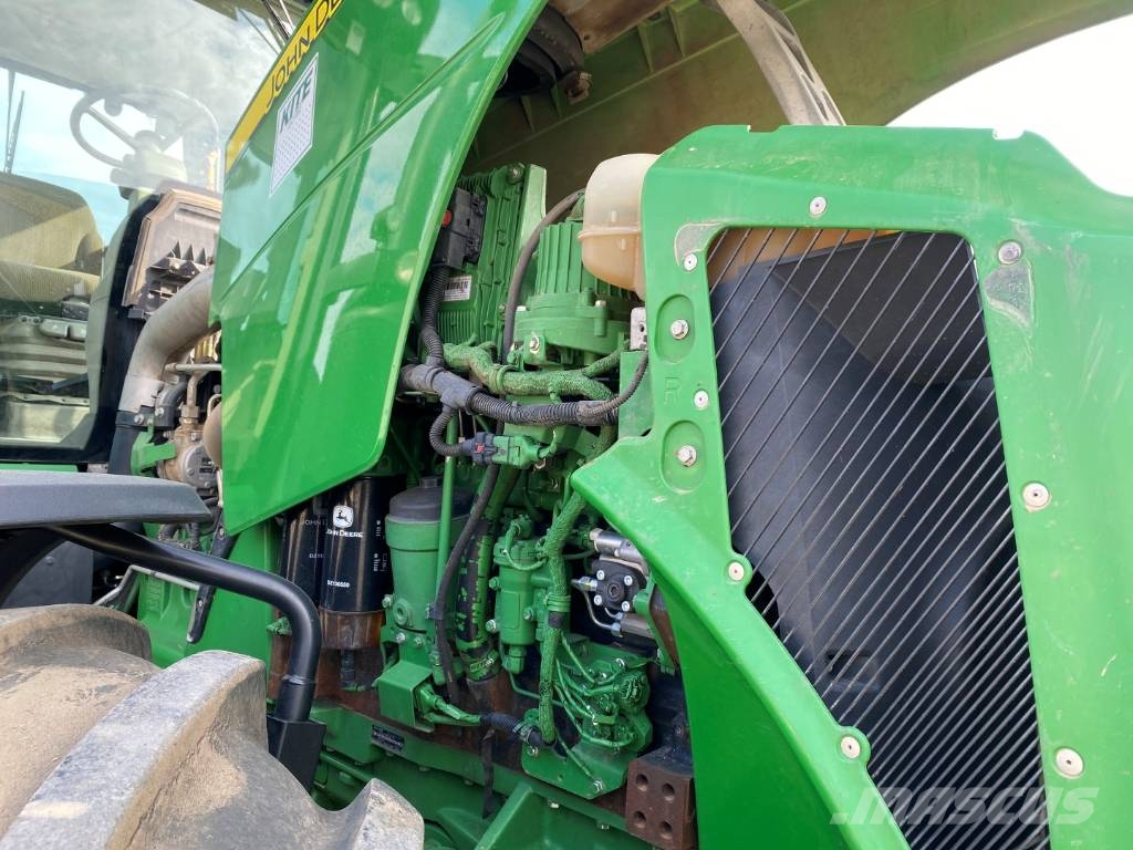 John Deere 8260 R New engine with factory warranty Traktori