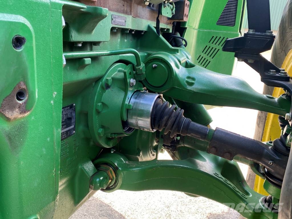 John Deere 8260 R New engine with factory warranty Traktori