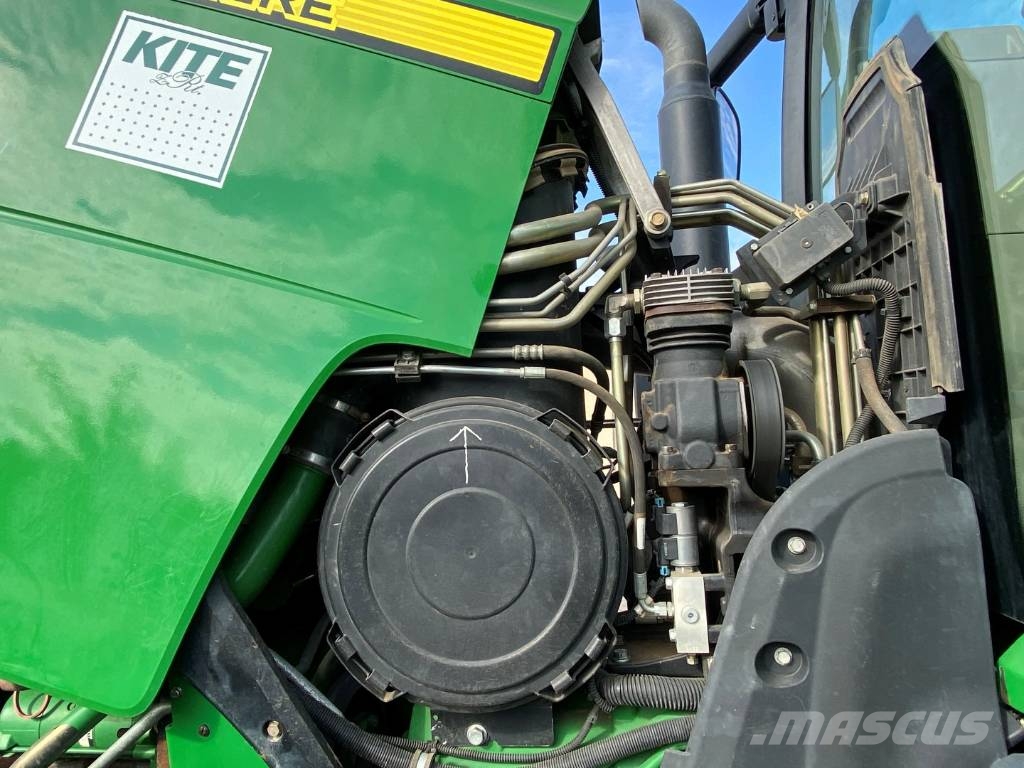 John Deere 8260 R New engine with factory warranty Traktori