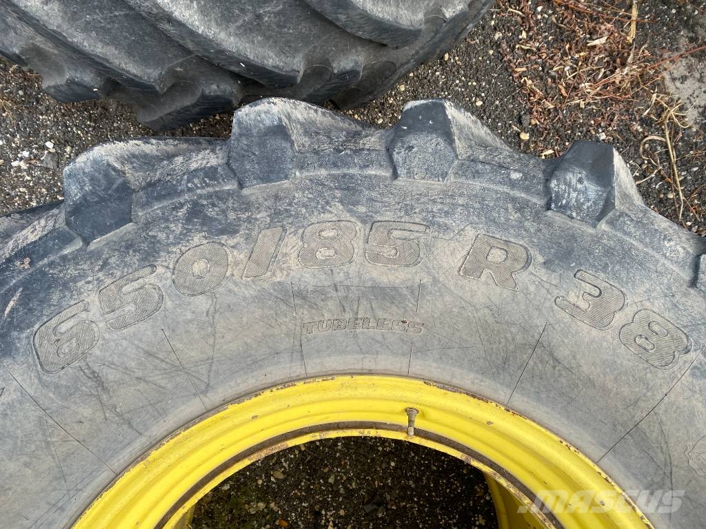 John Deere 8260 R New engine with factory warranty Traktori