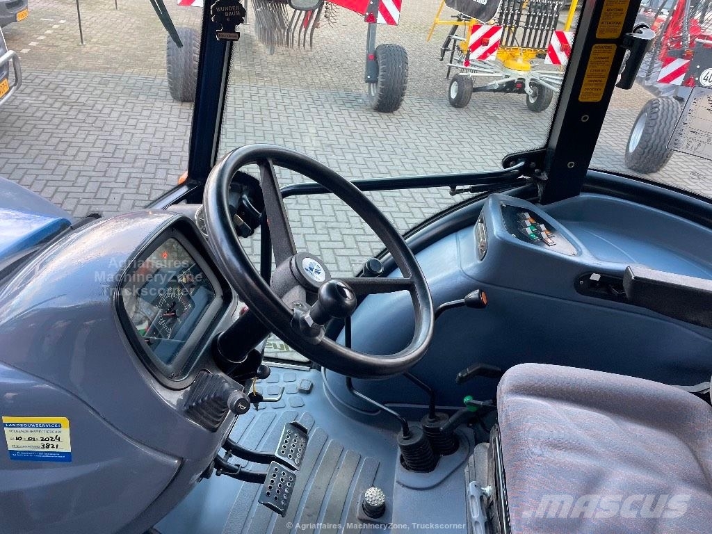 New Holland TD 95 D Traktori