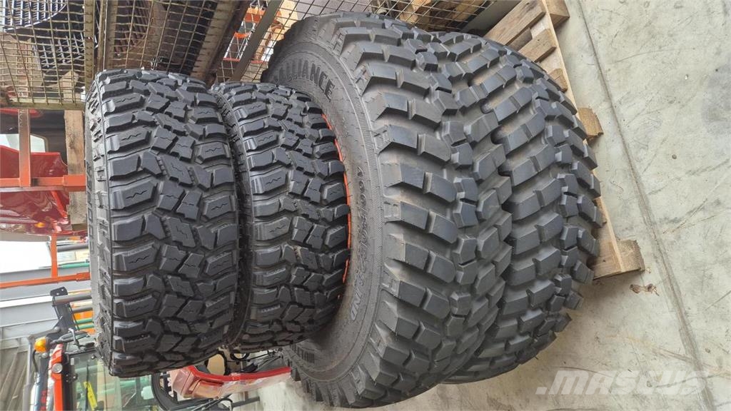 Kubota KOMMUNALBEREIFUNG 400/80R28 + 315/75R16 Otros accesorios para tractores