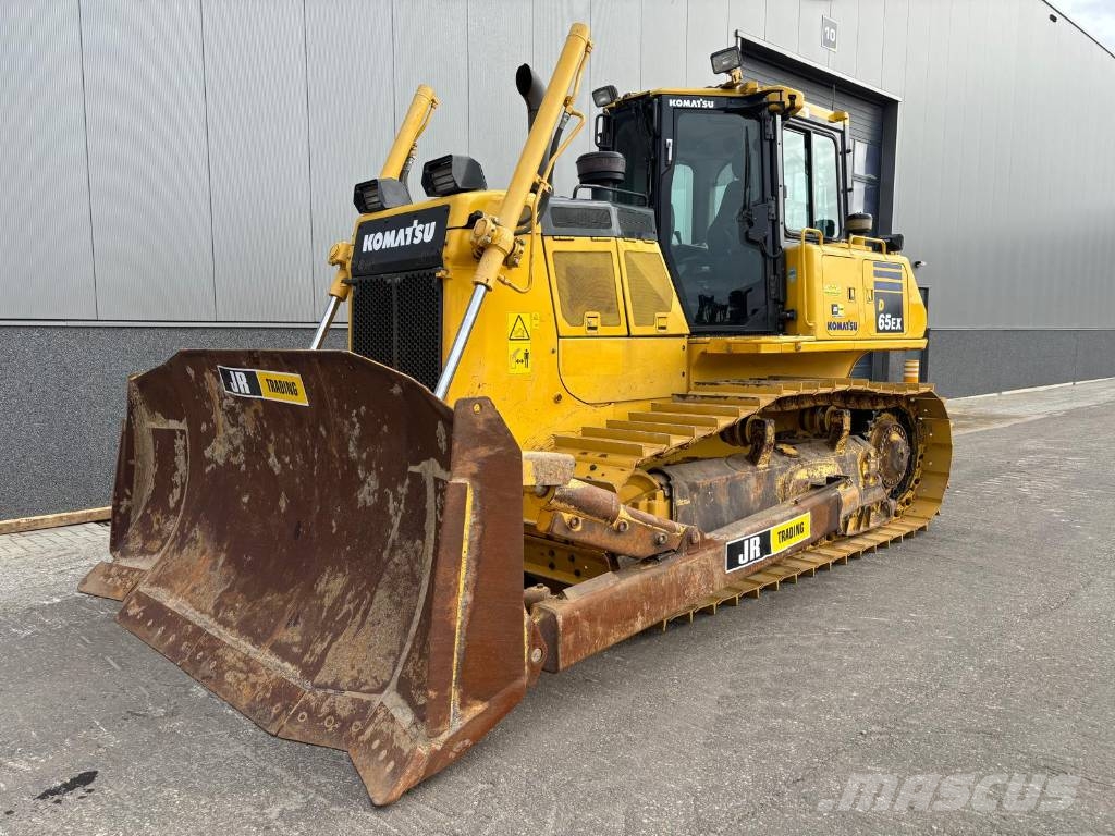 Komatsu D 65 EX-18 (CE - New UC - SU Blade) Rupsdozers