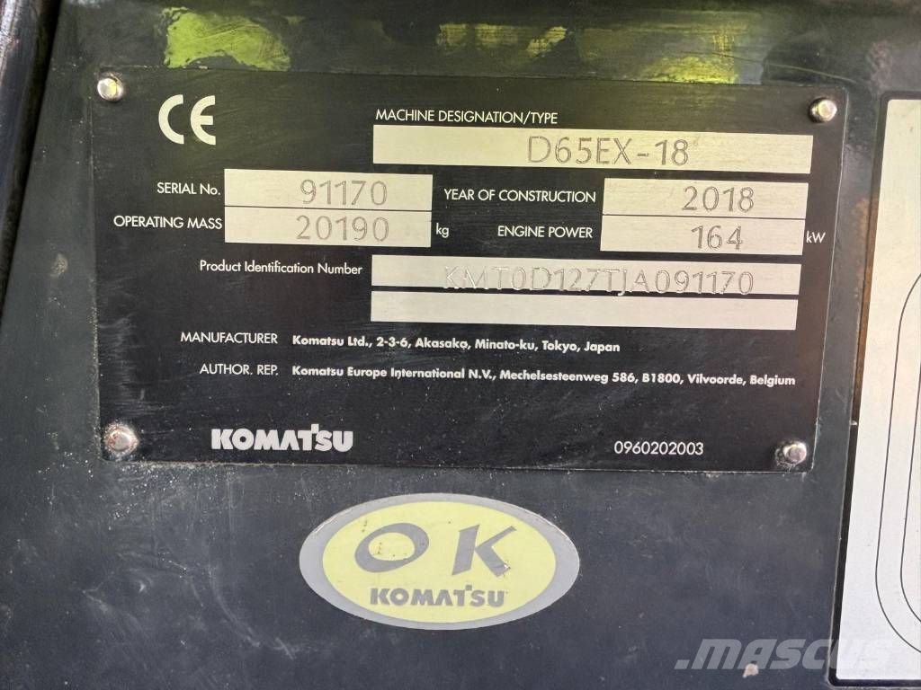 Komatsu D 65 EX-18 (CE - New UC - SU Blade) Rupsdozers