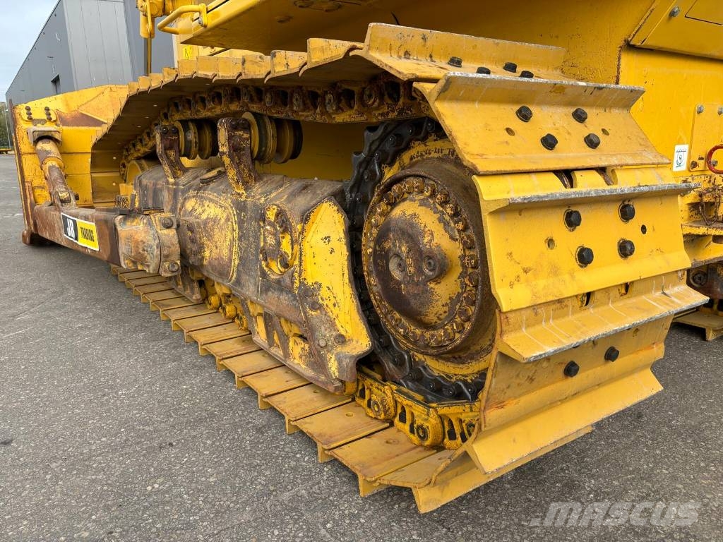 Komatsu D 65 EX-18 (CE - New UC - SU Blade) Rupsdozers