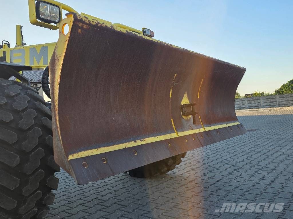 HBM BG 160TA-4, 2015 ROK, 8000 MTH, ZRYWAK Niveladoras