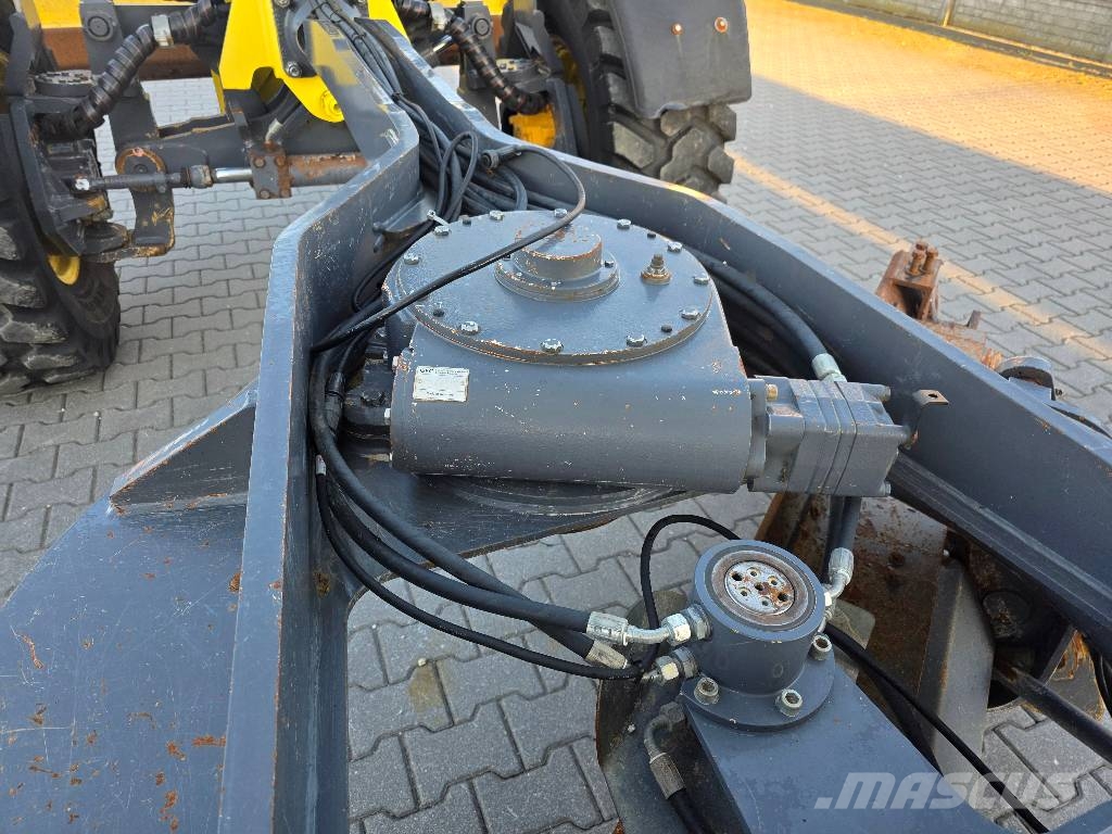 HBM BG 160TA-4, 2015 ROK, 8000 MTH, ZRYWAK Niveladoras