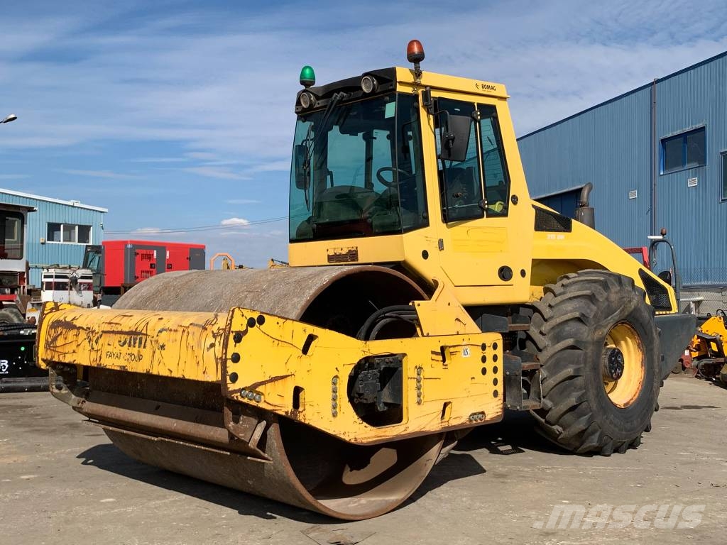 Bomag BW 213 D H-4 Ühe trumliga rullid