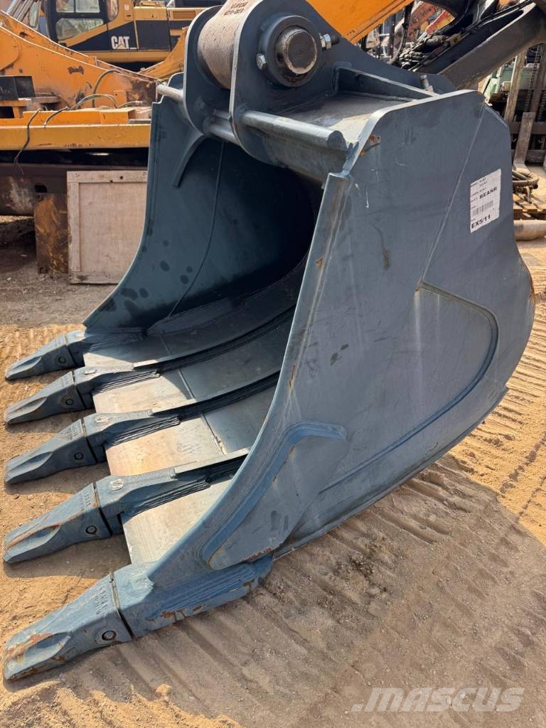 Hyundai HX 520 L Rupsgraafmachines