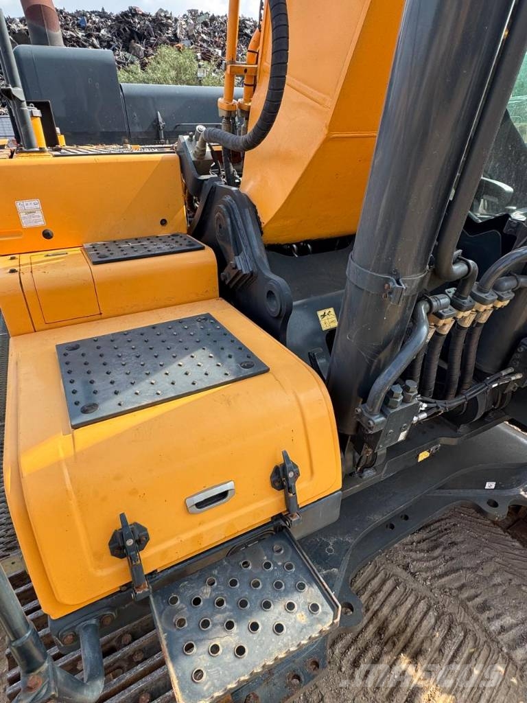 Hyundai HX 520 L Rupsgraafmachines