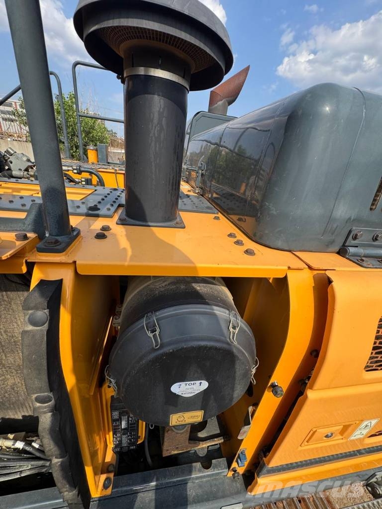 Hyundai HX 520 L Rupsgraafmachines