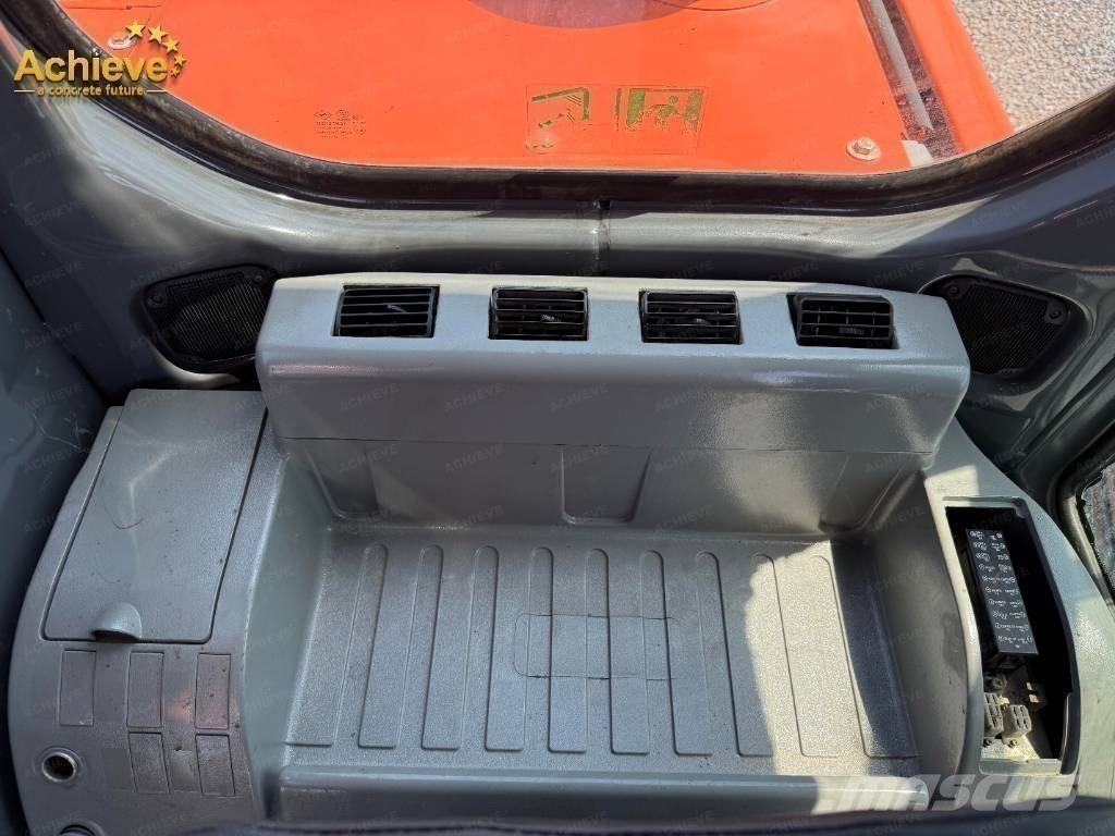 Hitachi ZX 210 Escavadeiras de esteiras