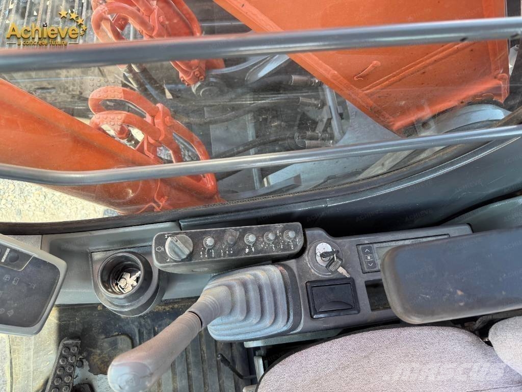 Hitachi ZX 210 Escavadeiras de esteiras