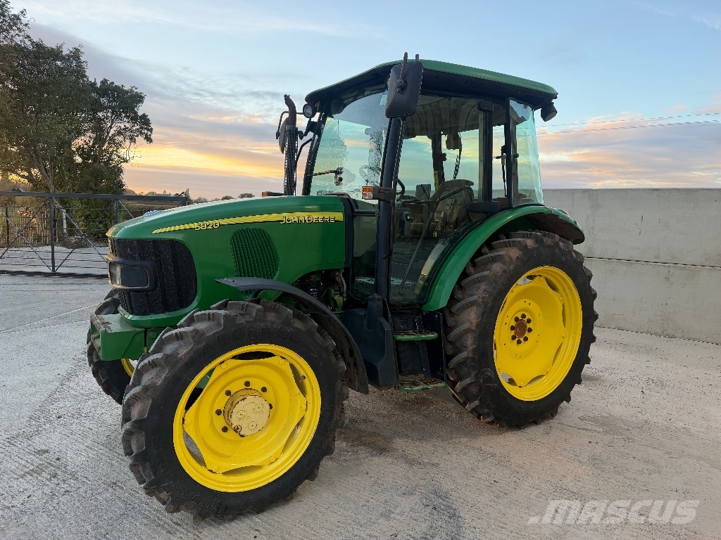 John Deere 5820 Tractors
