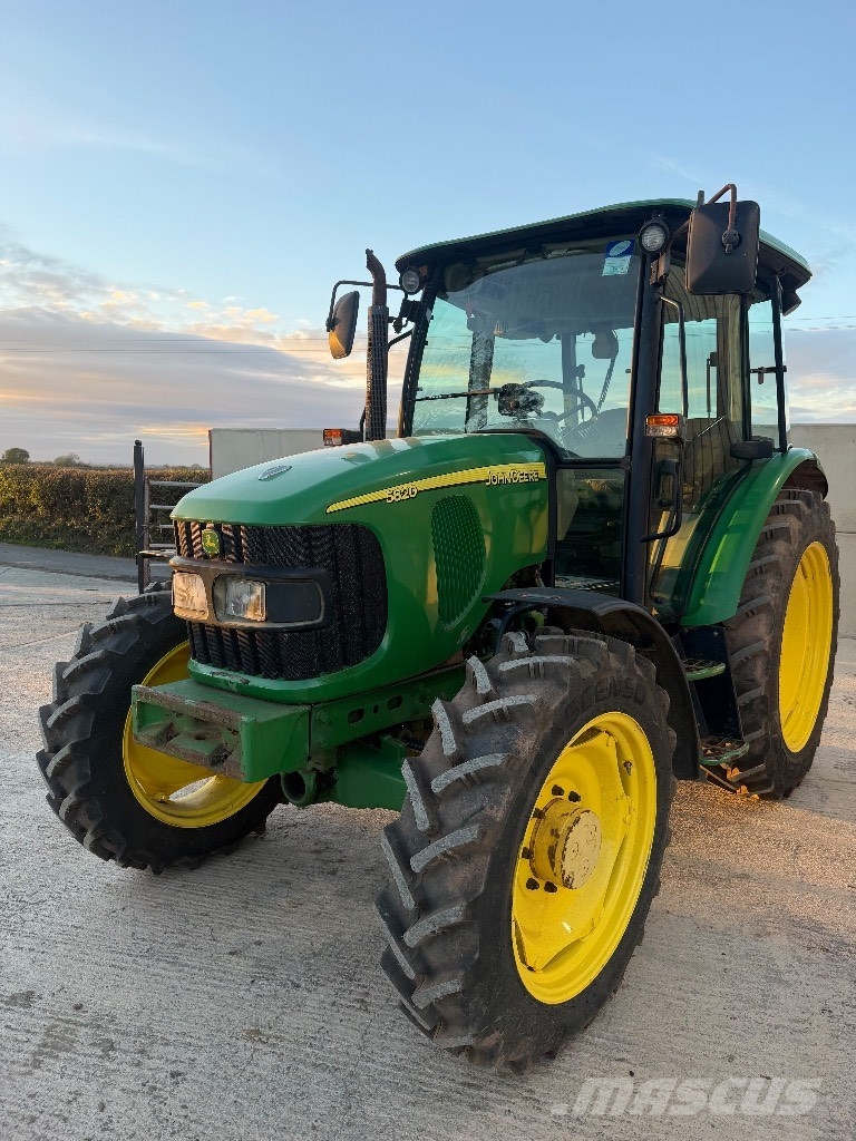 John Deere 5820 Tractors
