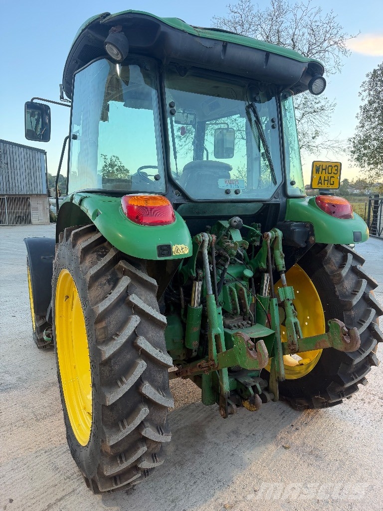 John Deere 5820 Tractors
