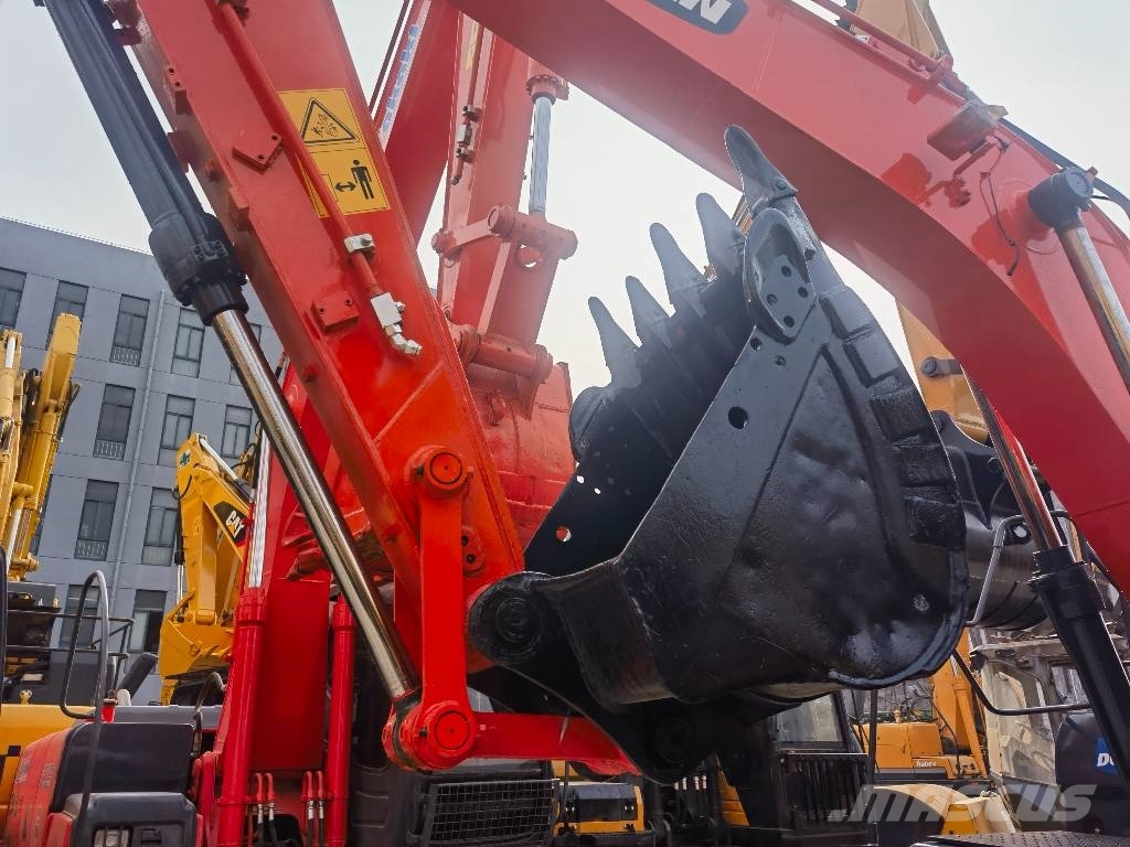 Doosan DX 140 Gravemaskiner på larvebånd