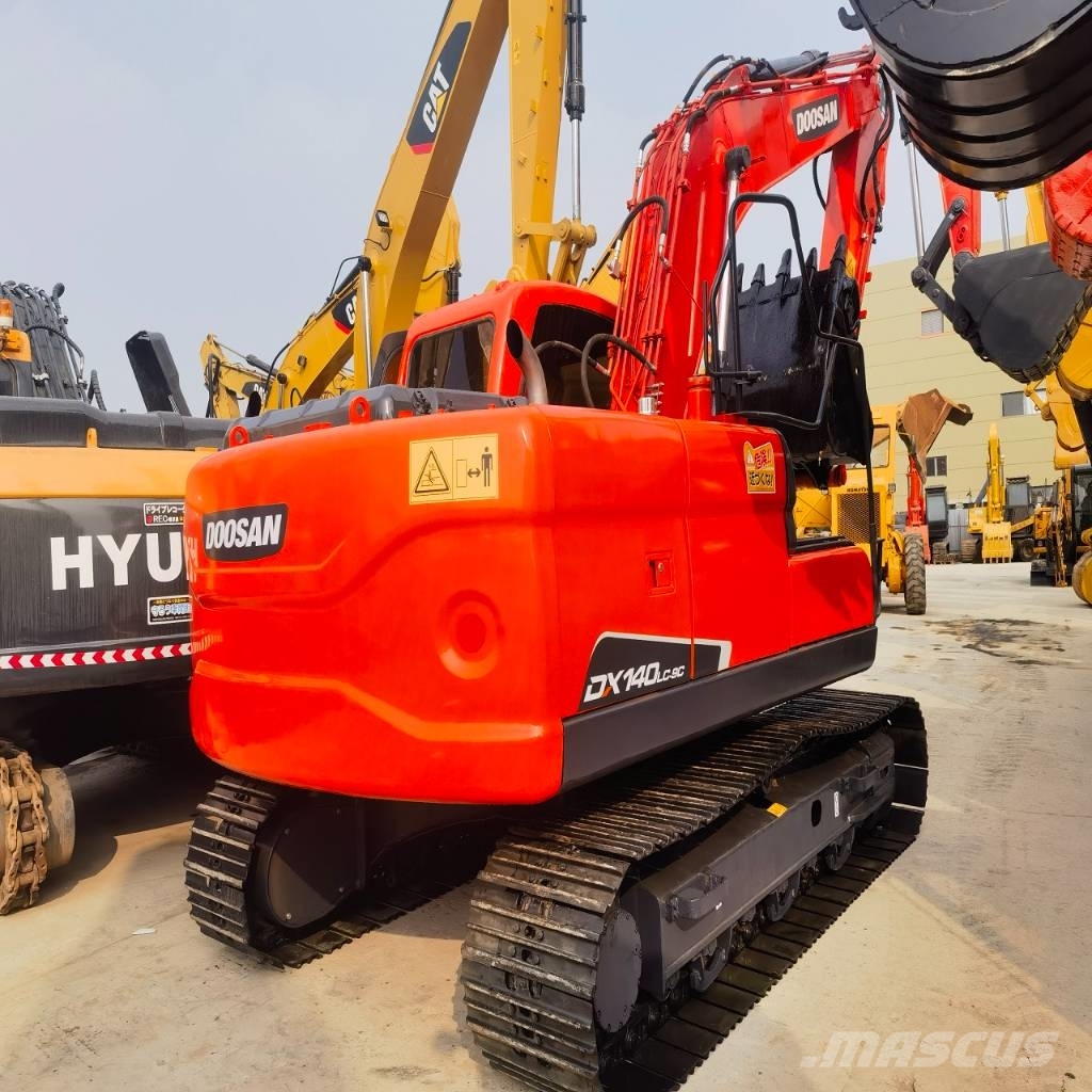 Doosan DX 140 Gravemaskiner på larvebånd