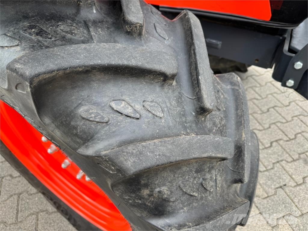 Kubota M 5-112 inkl Frontlader Трактори