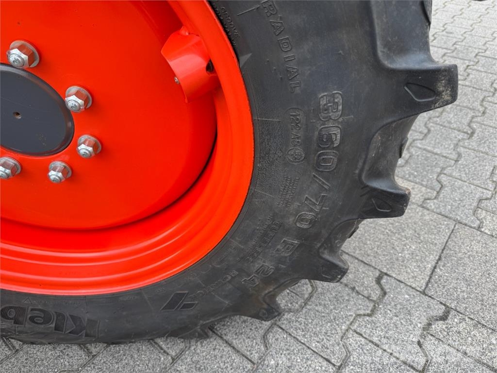 Kubota M 5-112 inkl Frontlader Трактори