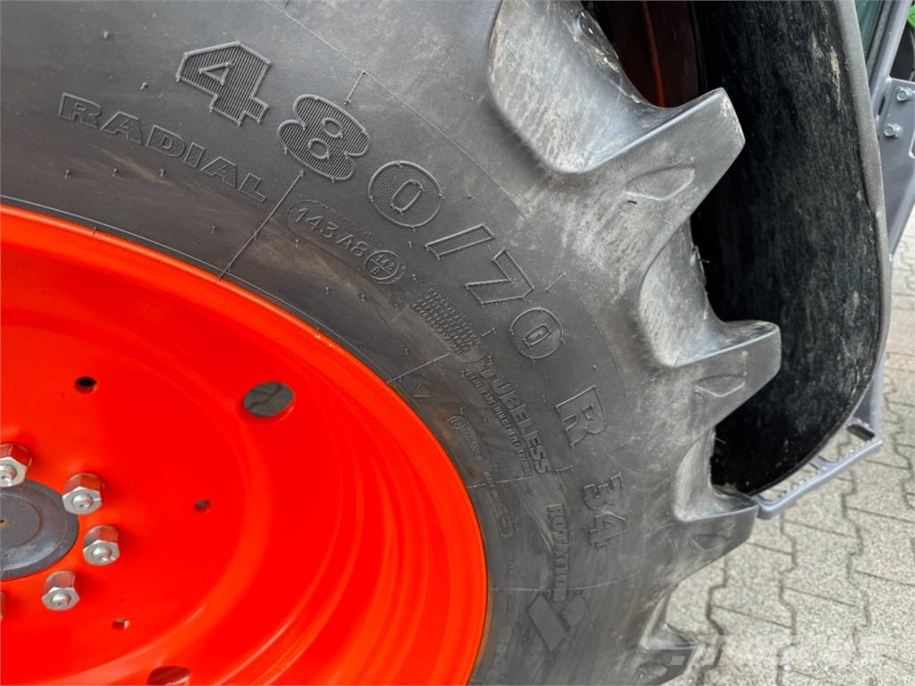 Kubota M 5-112 inkl Frontlader Трактори