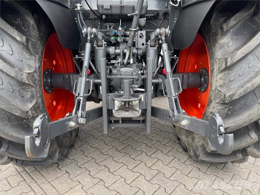Kubota M 5-112 inkl Frontlader Трактори