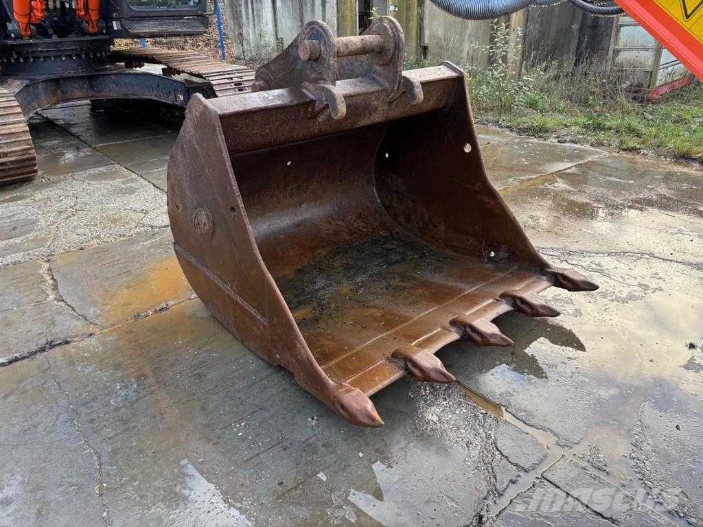 Hitachi Zaxis ZX250 LCN-5B Tracked Excavator, 2x buckets., 2015