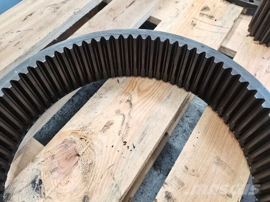 CLAAS Xerion 3800 reducer Przekładnie