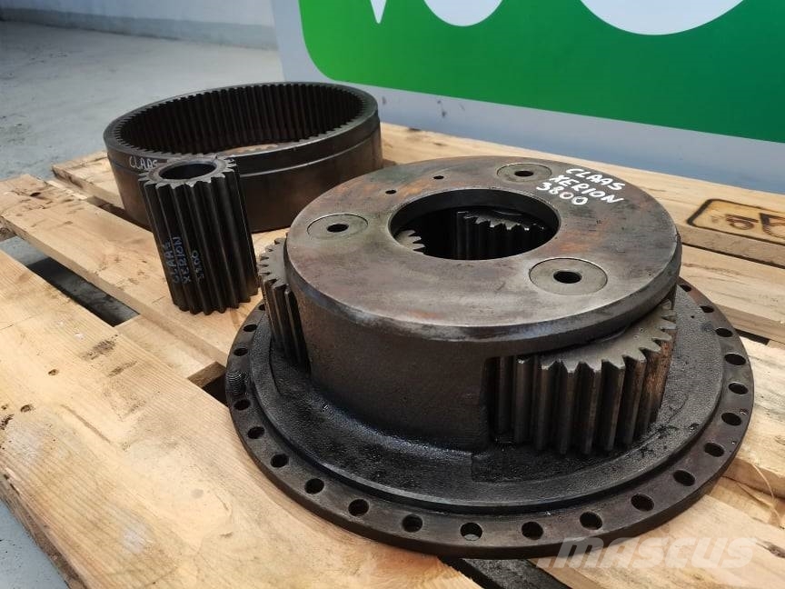 CLAAS Xerion 3800 reducer Przekładnie