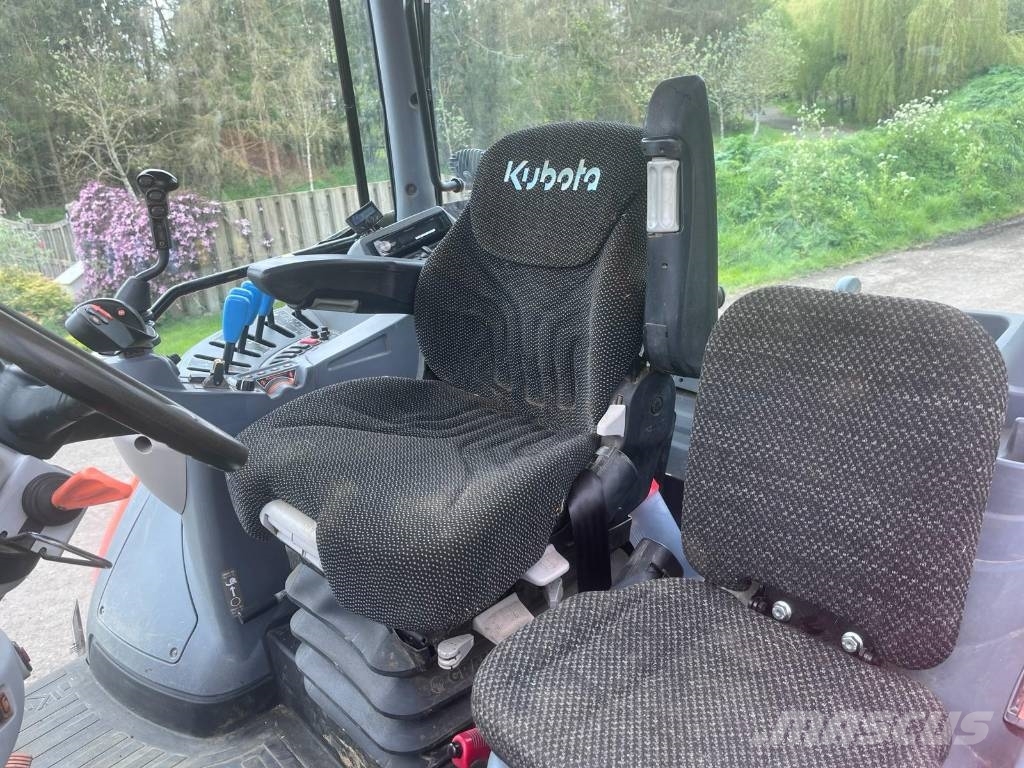 Kubota M 7132 Traktorok