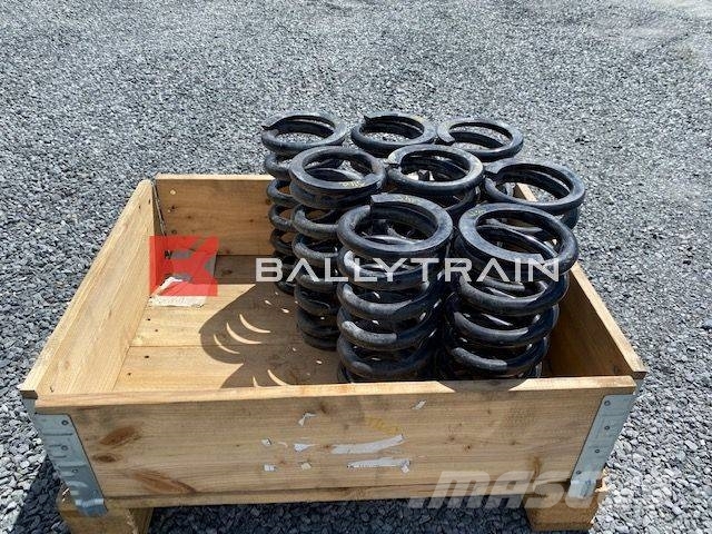 McCloskey J40 Feeder Springs Motor & Gear
