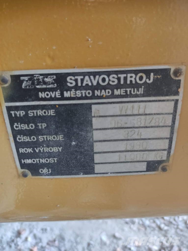 Stavostroj Walec drogowy wibracyjny Stavostroj VV 111 ماكينات أسفلت صغيرة