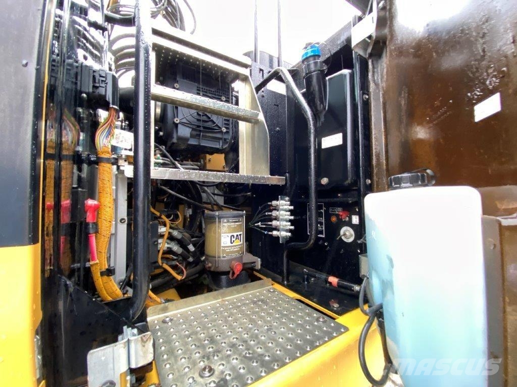 CAT M318F Klima Kamera OilQuick OQ70/55 TOP!!! حفارات بعجل