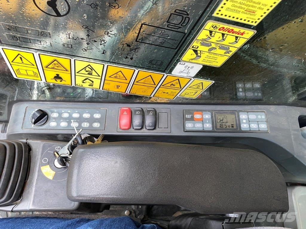 CAT M318F Klima Kamera OilQuick OQ70/55 TOP!!! حفارات بعجل