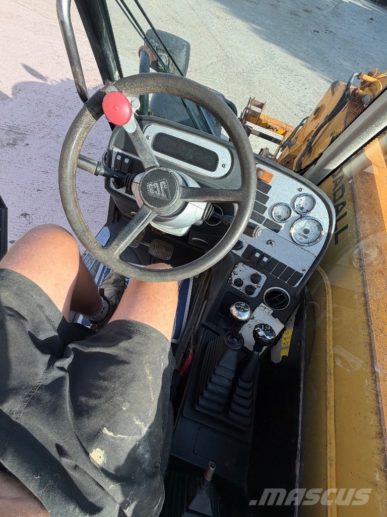 JCB 535-95 Teleskopické manipulátory