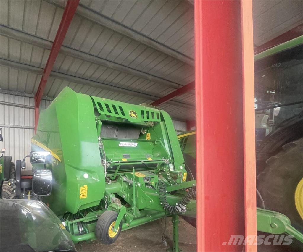 John Deere V 451R 원형 곤포기