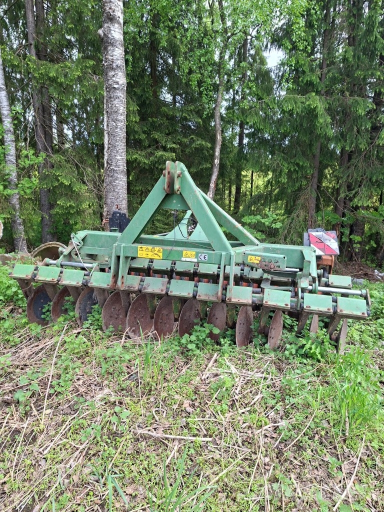Amazone Catros 3001 Tallriksredskap