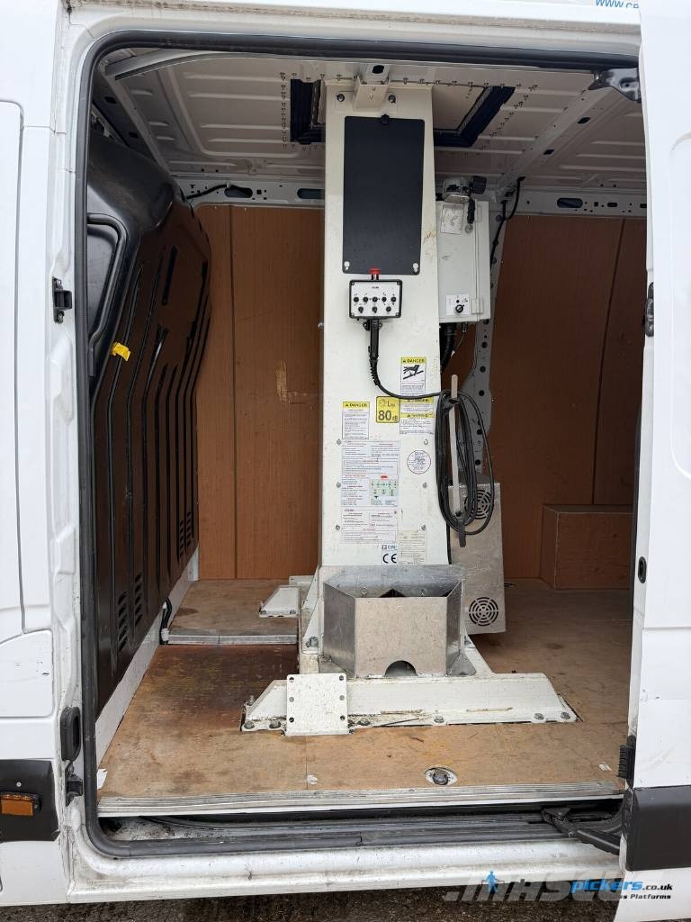 Renault Master Klubb K32 Cherry Picker Bilmontert lift