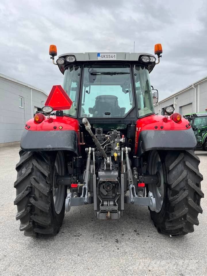 Massey Ferguson 5713 SL D6 Traktorid