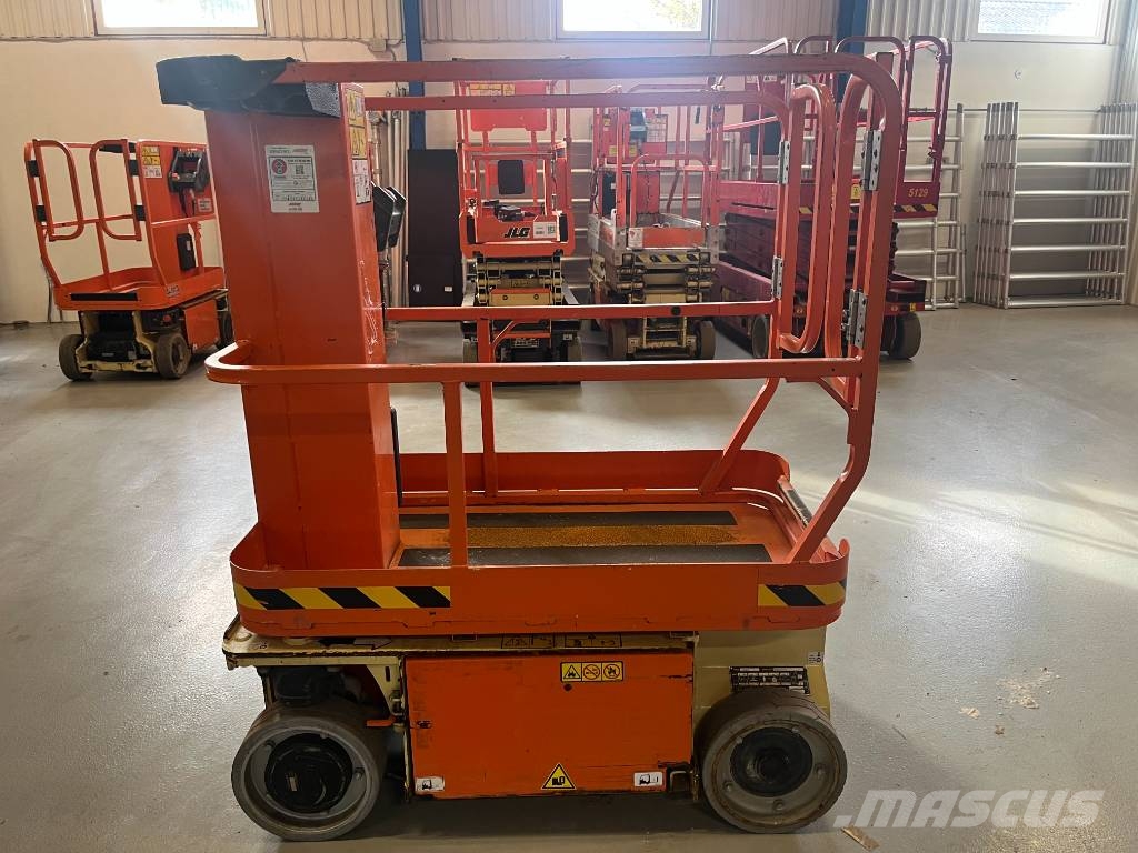 JLG 1230 ES Vertikalne radne podizne platforme