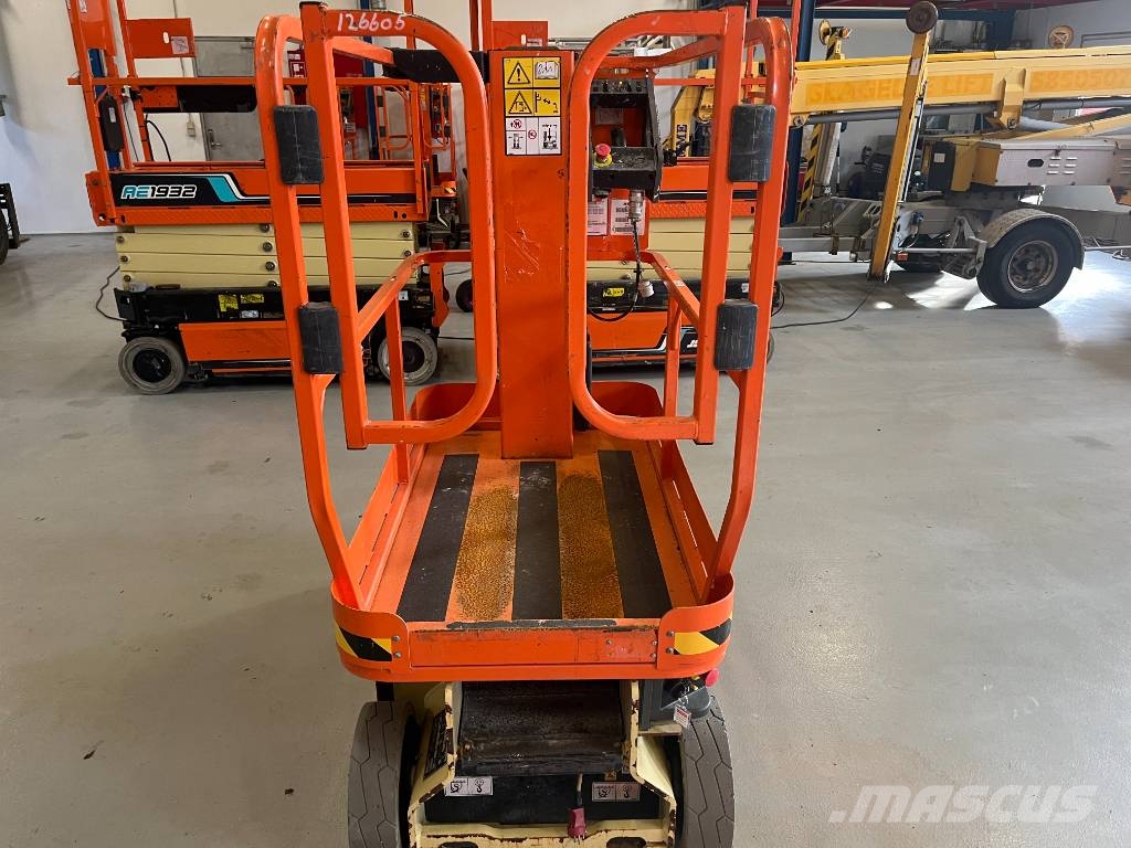 JLG 1230 ES Vertikalne radne podizne platforme