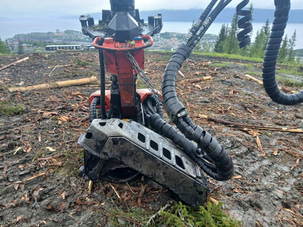 Komatsu 901 XC Харвестеры