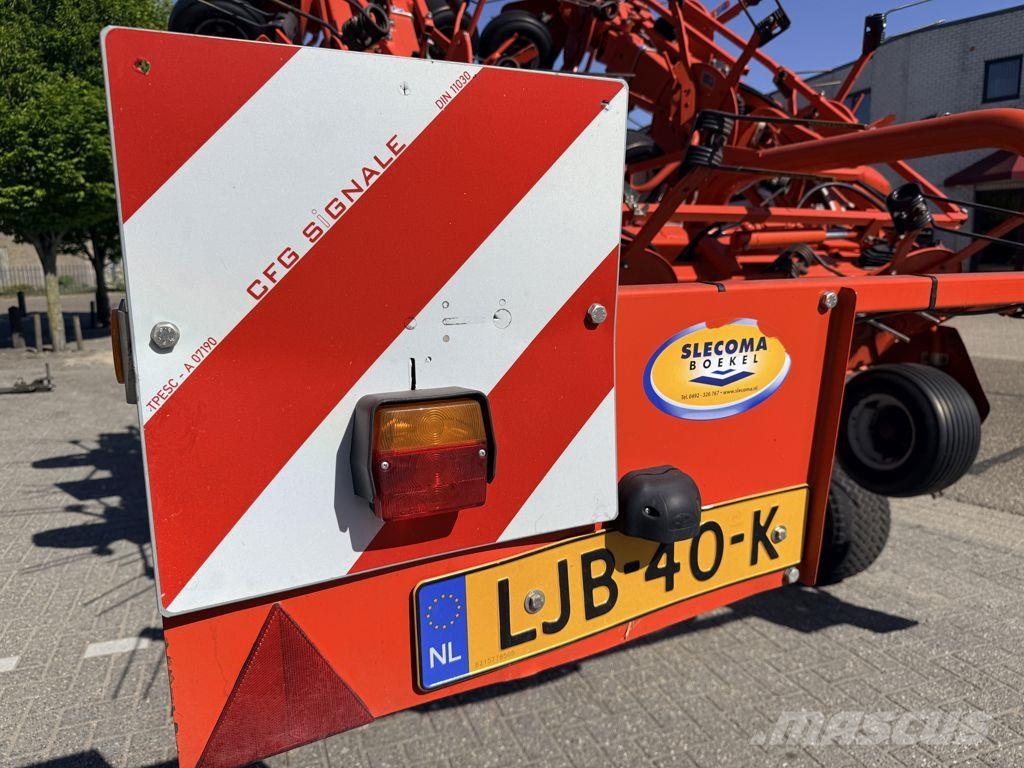 Kuhn GF10802 T Digidrive 犁耙和摊草机