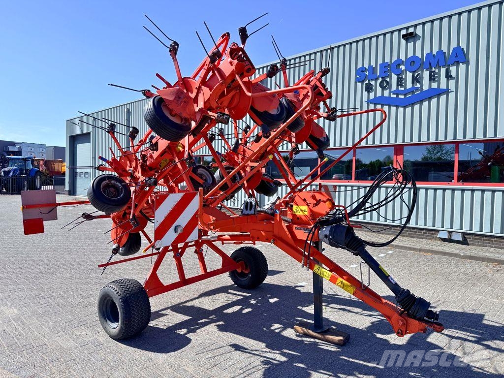 Kuhn GF10802 T Digidrive 犁耙和摊草机