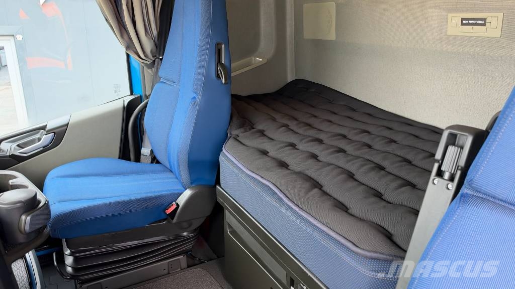 Volvo FH460 I-SAVE - 4X2 - TRACTOR UNIT - PERFECT Тягачі